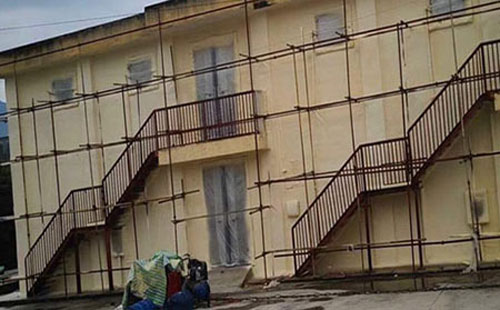 外墙保温层现场发泡聚氨酯喷涂案例